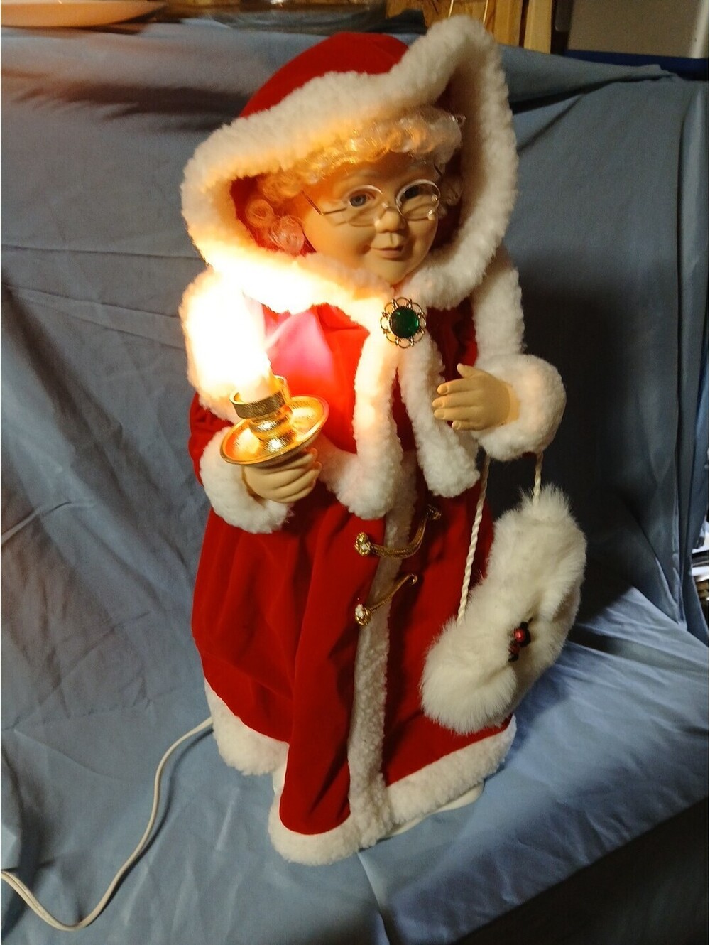 VintageTelco Motion-ettes Christmas 24" Animated Figure Mrs Santa Claus - Works!